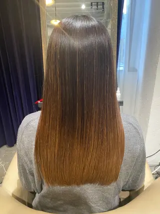 ロング 植田 彩加のヘアスタイル