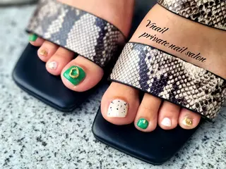 ネイル V. nailのネイルデザイン