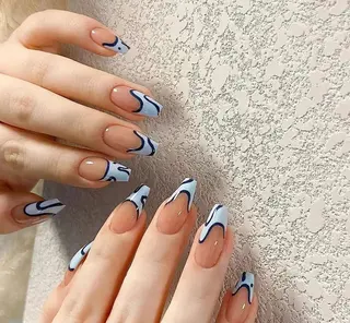 ネイル AngelChris ビューティーサロンのネイルデザイン