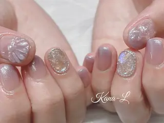 ネイル 芦辺 香奈のネイルデザイン