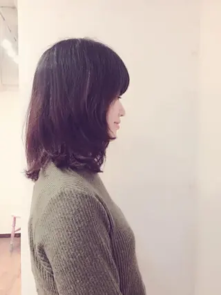ミディアム 小柳 ゆかりのヘアスタイル