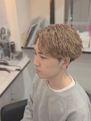 メンズ パーマ カラー ミディアム Lapis 名古屋駅前店所属・LEN名古屋/パーマ 海外ヘア/メンズ特化のヘアスタイル