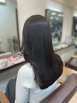 ロング カラー HIKARI🐈‍⬛ レイヤー×デザインのヘアスタイル