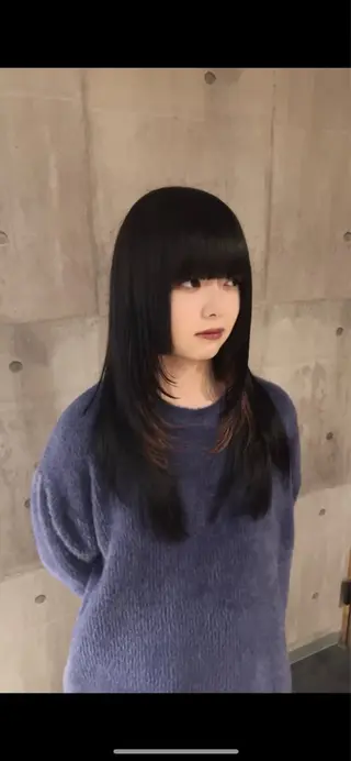 セミロング Nagi レイヤー カット　ブリーチ募集のヘアスタイル