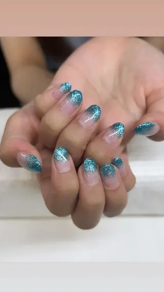 ミディアム MAXKELLY KAORIのネイルデザイン