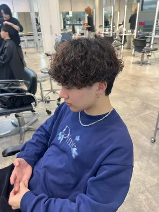 パーマ メンズ fifth神宮前 HIN★T★のヘアスタイル