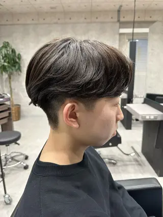 ショート パーマ メンズ ユウ🪄 パーマ指名No1のヘアスタイル