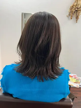 ミディアム 南里  梨奈のヘアスタイル
