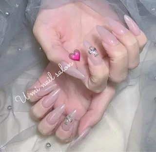 ネイル U·Mi nail salon所属・U·Mi 上野御徒町容のネイルデザイン