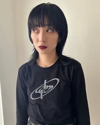 ミディアム カラー Loom.所属・村上雅人 ナチュラルモードのヘアスタイル