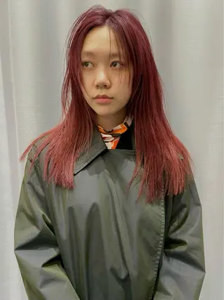 ミディアム カラー SALOWIN所属・ブリーチ✨ ボブ🪢レイヤーのヘアスタイル