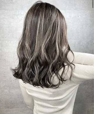 セミロング ＿WHITE泉佐野店所属・相澤 大翔のヘアスタイル