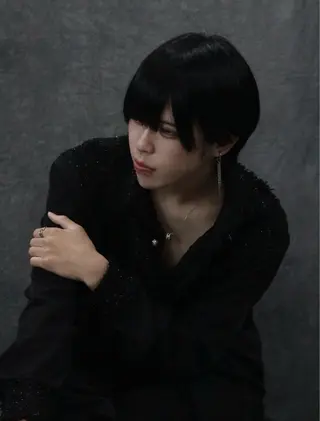 セミロング メンズ RACCOON.TOKYO 渋谷店所属・メンズカット特化🐺 ウルフ[店長]置塩祥のヘアスタイル