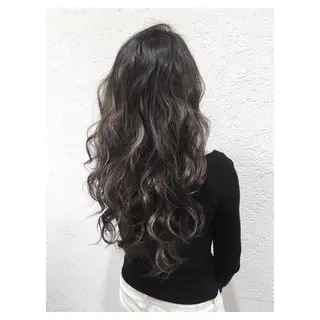 セミロング ロング カラー biscohair 髪にドラマを。のヘアスタイル