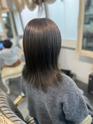 ミディアム カラー Mariana雛/ 西大分/ハイライトのヘアスタイル