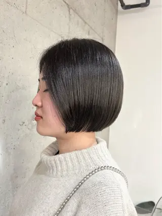 ショート カラー 阿部 響香のヘアスタイル