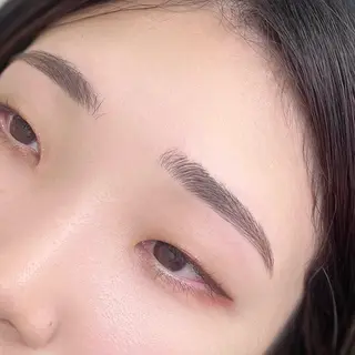 アイブロウ FemmePure所属・Raku 🪽🩵のマツエク・マツパデザイン