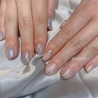 ネイル 𝘙𝘪𝘰𝘯𝘢 ...🕯🤍のネイルデザイン