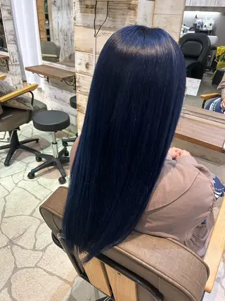 カラー 稲井 裕美のヘアスタイル