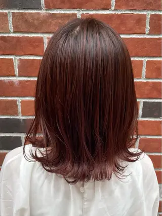 ミディアム 小林 愛花のヘアスタイル