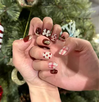 ネイル 🎀韓国レイヤー特化 🎀ベージュ/ミクのヘアスタイル