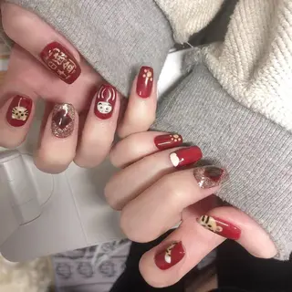 ネイル 🦋 Queenieのネイルデザイン