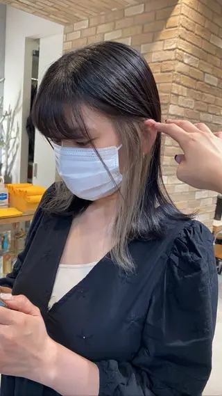 ショート カラー フェザー/ニュアンス /レイヤーのヘアスタイル