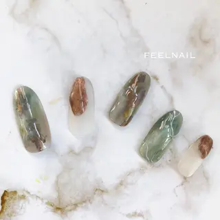 ミディアム 近藤 あみのネイルデザイン