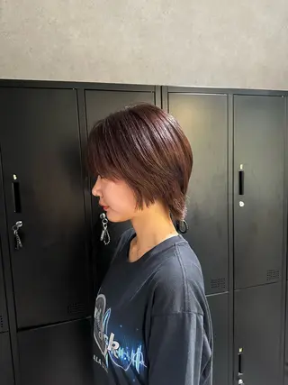 ショート SALOWIN広島所属・ブリーチカラー/ ベージュ/SARAのヘアスタイル