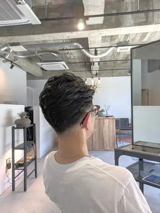 ショート メンズ SOL所属・透明カラー/ショート /髪質改善/亀山貴之のヘアスタイル