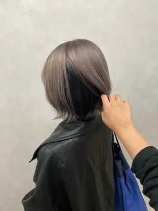 ショート カラー ミウラ サクラコのヘアスタイル