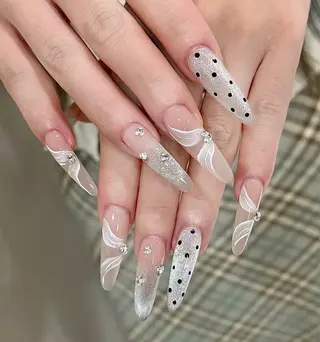 ネイル Dione Nail ことのネイルデザイン