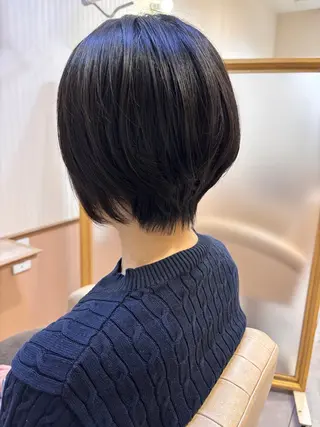 ショート シンセティックヘアデザイン所属・吉井 愛のヘアスタイル
