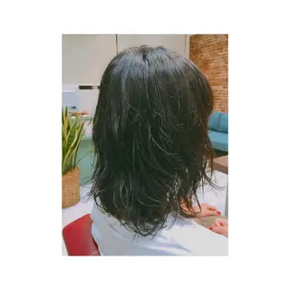 ミディアム パーマ SAKURA 原宿所属・なかの たくみのヘアスタイル