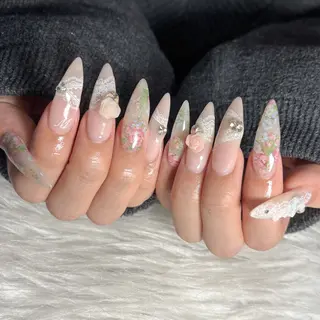 ネイル LAVISH manaのネイルデザイン