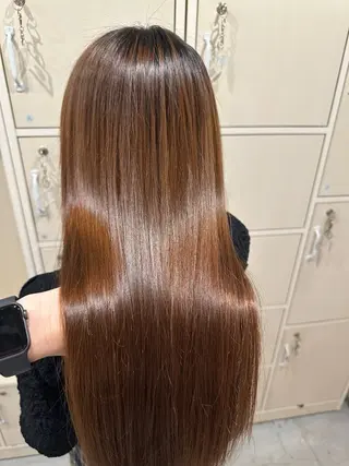 ロング キヨスミ ナツキのヘアスタイル