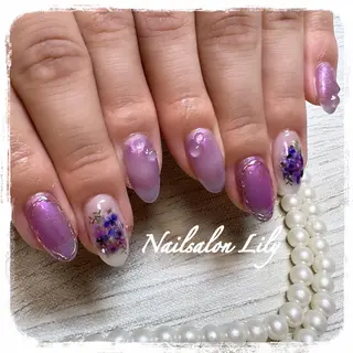 ネイル Nailsalon Lilyのネイルデザイン