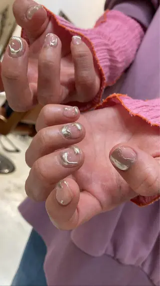 ネイル nailsalon　hue所属・小山 羽奈のネイルデザイン