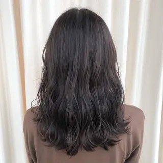 セミロング カラー サソウ ユリエ🥥のヘアスタイル