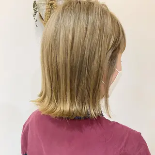 ミディアム カラー 入江 志穂のヘアスタイル