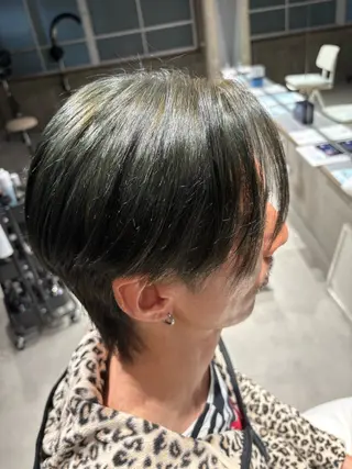 カラー メンズ 玉置 七海のヘアスタイル