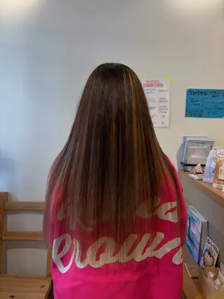 ロング カラー 荒井 茉凜のヘアスタイル