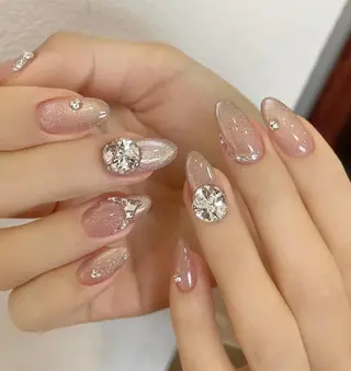 ネイル RAFFINE haru🦋🩵のネイルデザイン