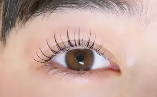 マツエク・マツパ ジョイエ 梅田店所属・joie 梅田のマツエク・マツパデザイン