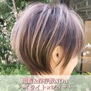ショート カラー laff 新宿所属・切りっぱなしボブ レイヤー/縮毛矯正のヘアスタイル