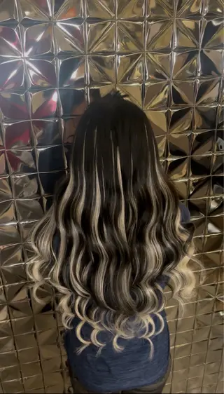 エクステ Naitoのヘアスタイル