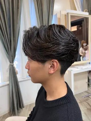 ミディアム パーマ メンズ 市川 博紀 副店長のヘアスタイル
