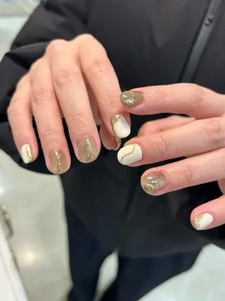 ネイル Salondevi2 isanaのネイルデザイン