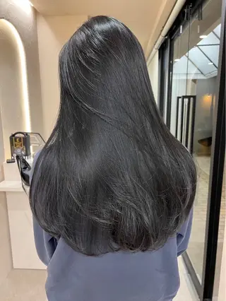 ロング 佐藤 菜穂のヘアスタイル