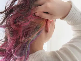 ミディアム カラー fio マナミのヘアスタイル